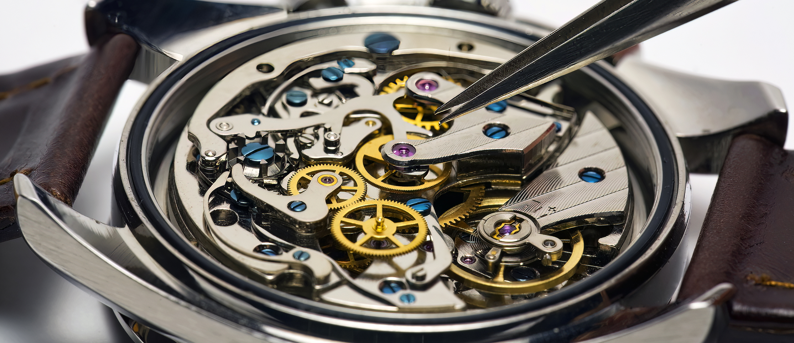 Schmuck- und Uhrenindustrie Schmuck- und Uhrenindustrie