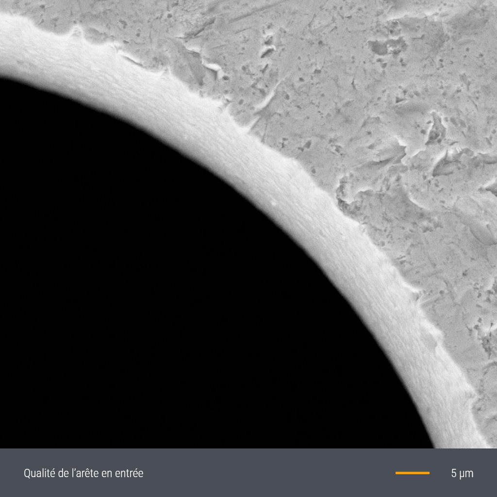 Perçage laser qualité des bords entrée Perçage laser qualité des bords entrée